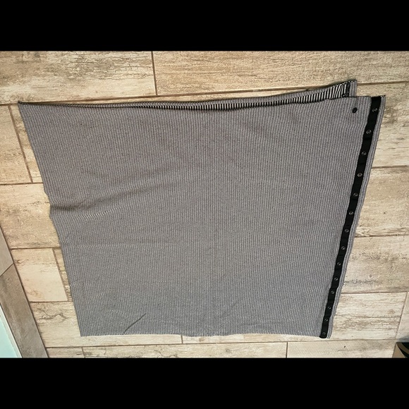 Lululemon vinyasa scarf.pique - Picture 2 of 8